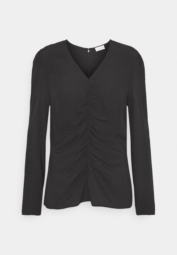 By Malene Birger ANNIKE