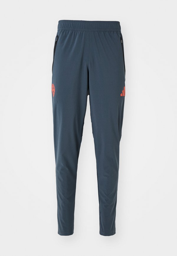 adidas Performance FC BAYERN MUENCHEN TIRO25 COMPETITION VIS TECH TRAVEL PANT - Club wear - bold onix/easy coral