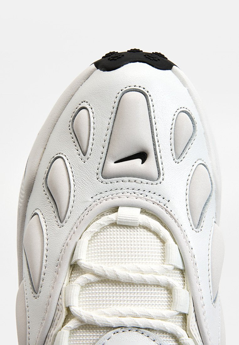 Nike Sportswear SENSE 96