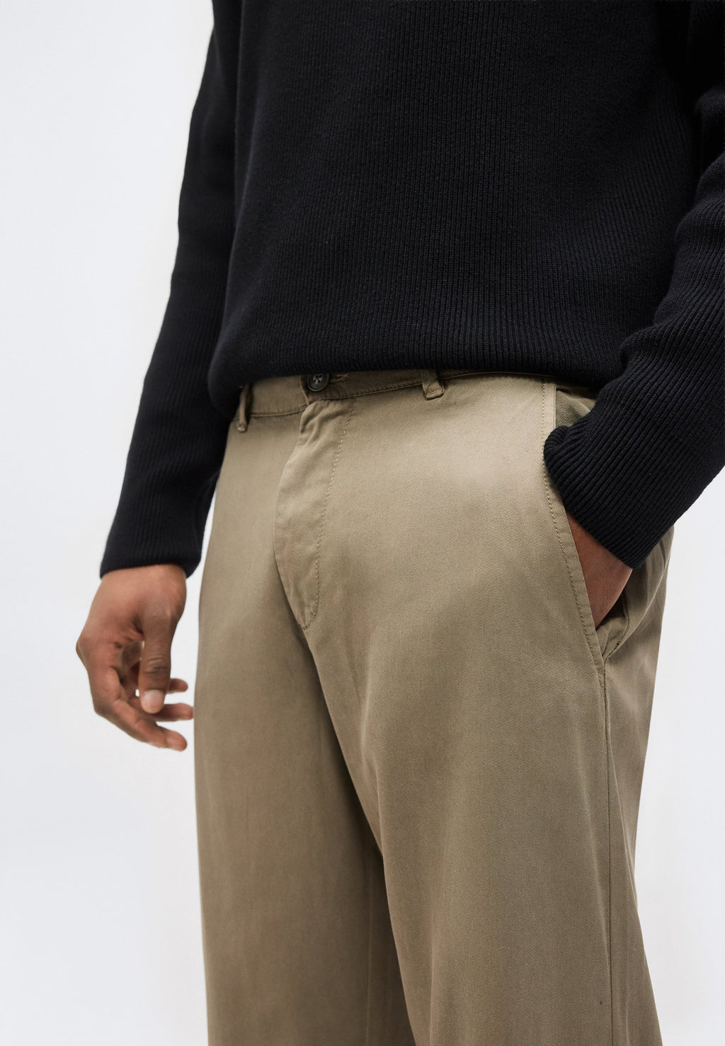 TAILORED PANTS Media 7