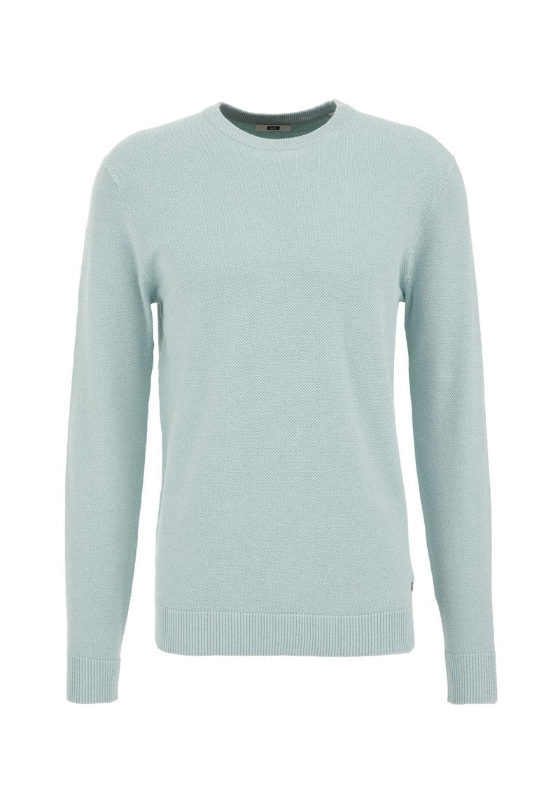 Hellblau gestrickter Pullover mit Rundhalsausschnitt, langen Ärmeln und gerippten Bündchen sowie Saum. Hergestellt aus weichem Material mit strukturiertem Finish.