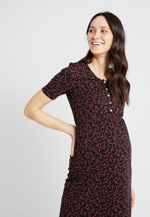 Queen Mum DRESS NURSING