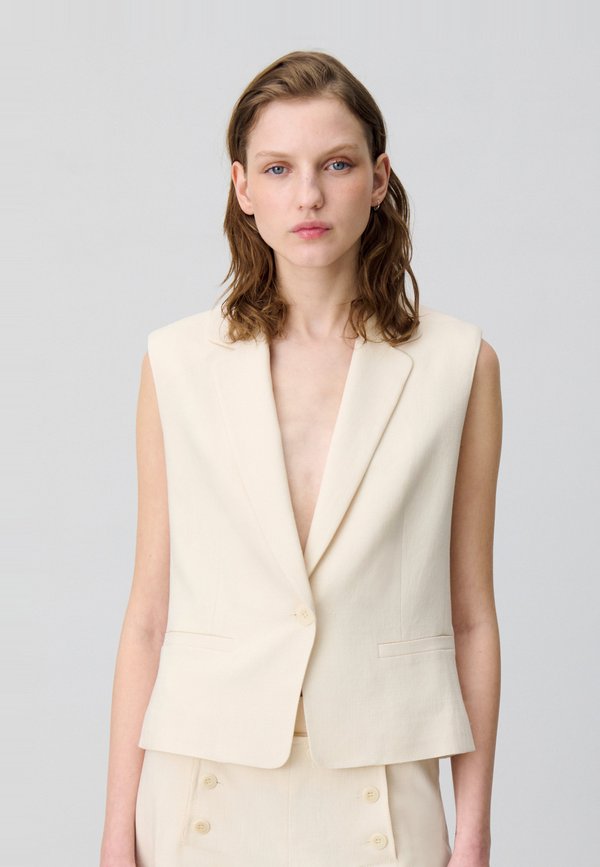 Claudie Pierlot