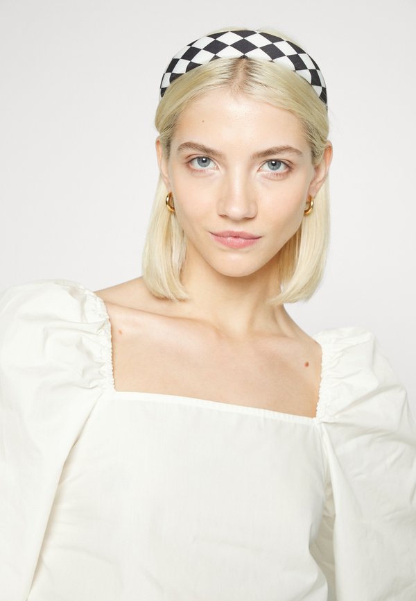 Vero Moda VMUNITA SQUARE NECK