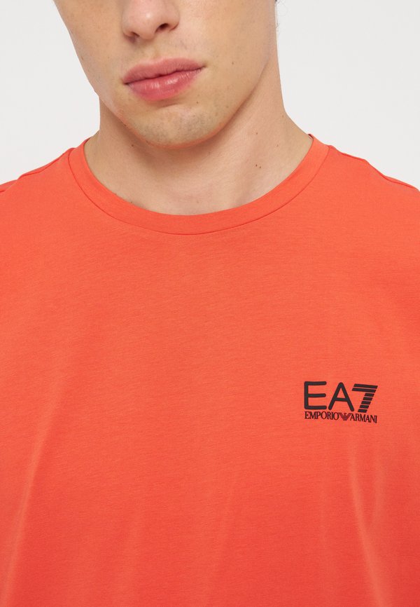 EA7 Emporio Armani