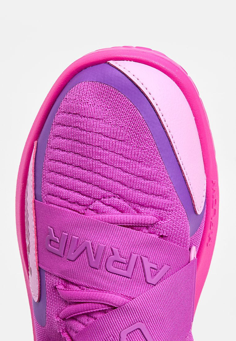 Under Armour FLOW FUTR X 4