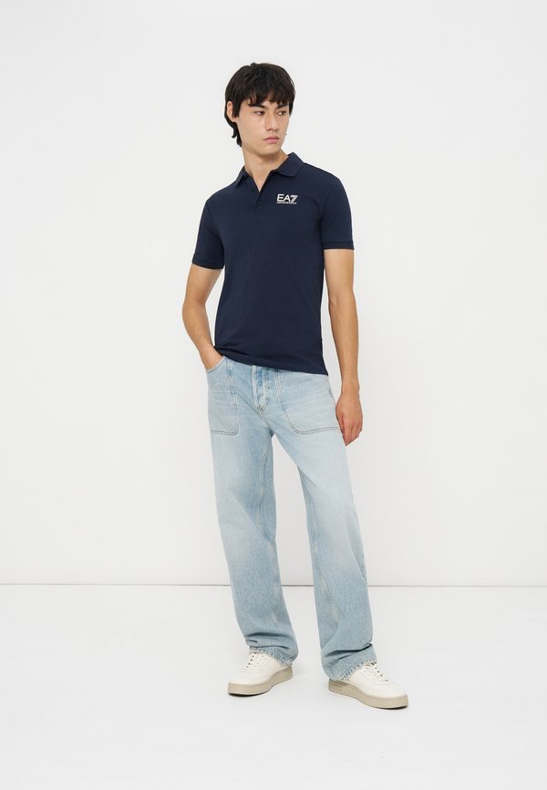 EA7 Emporio Armani
