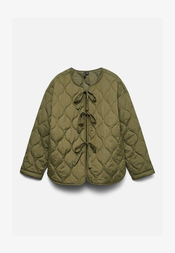 Vero Moda Quilted VMSABINE Quilted - Light jacket - rifle green
