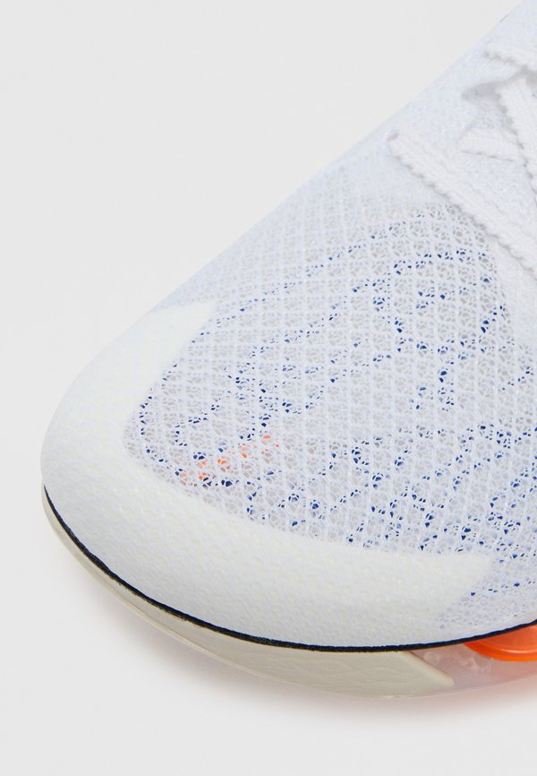 Nike Performance AIR ZOOM VICTORY 2