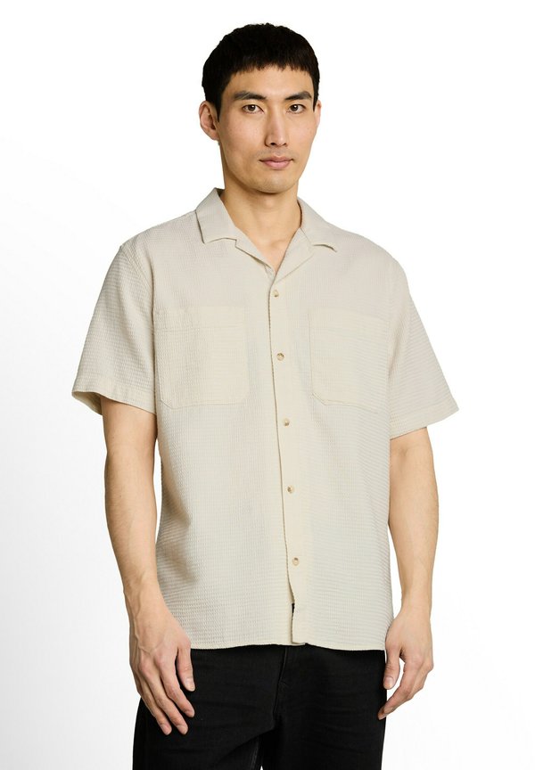 TOM TAILOR REGULAR FIT RESORT HEMD MIT WAFFELSTRUKTUR - Shirt - gardenia white