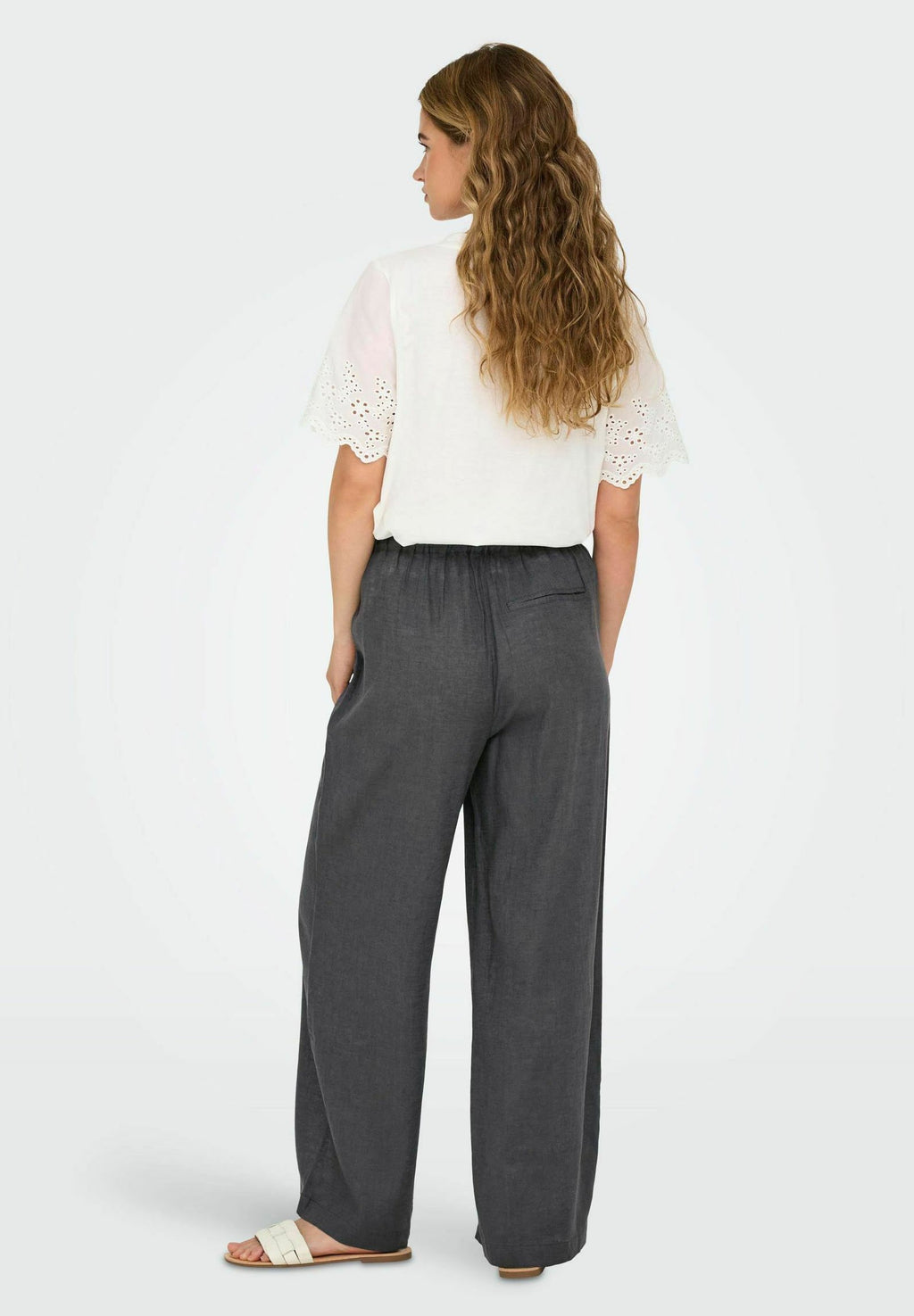 ONLBRUXELLES Straight Fit Linen Media 4