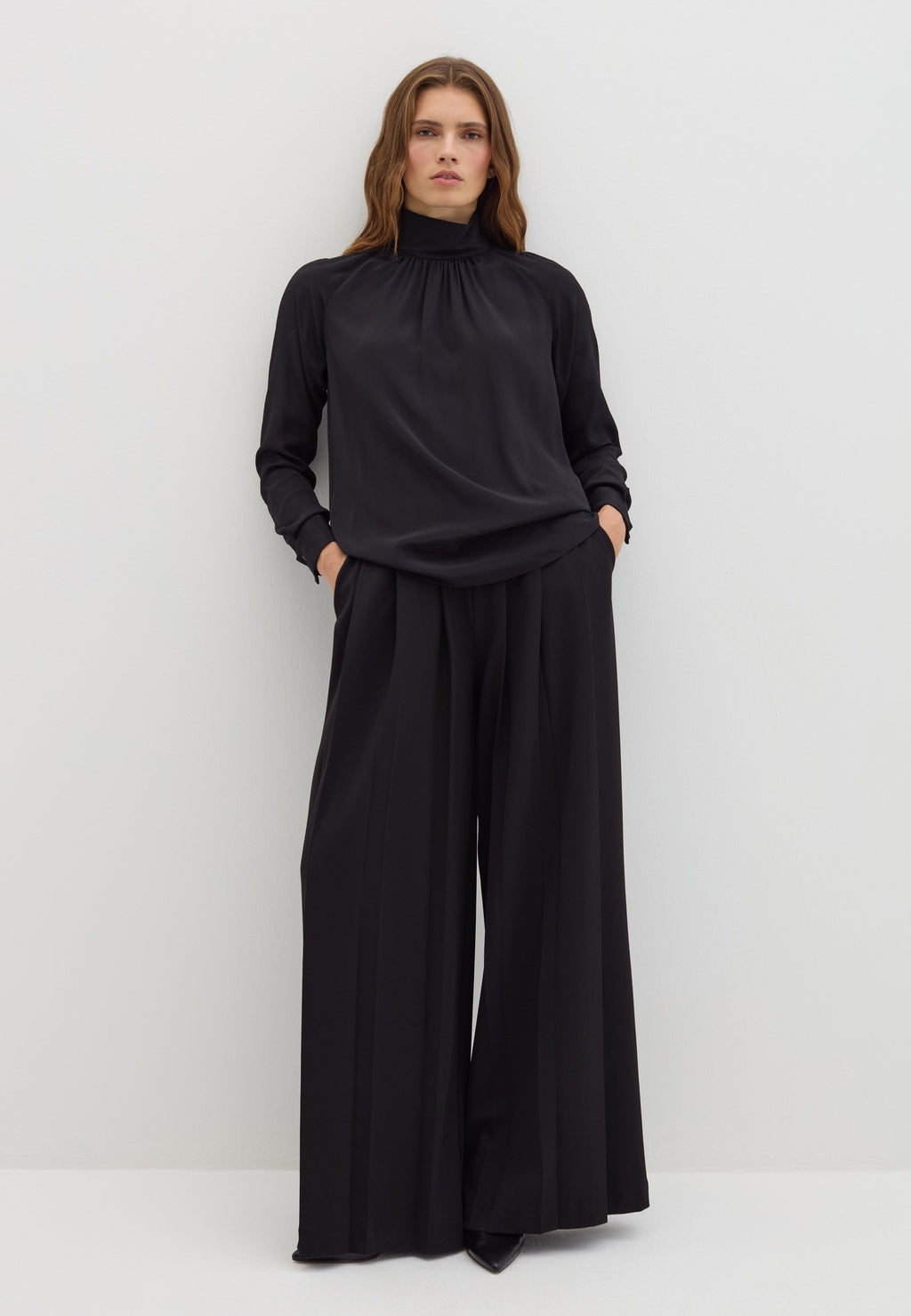 Stefanel WITH HIGH NECK