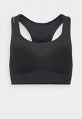 Schwarzer Sport-BH mit einer strukturierten Oberfläche und geripptem Saum. Verfügt über ein Racerback-Design und perforierte Details für Atmungsaktivität.