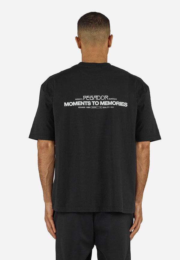 Pegador HATTEM OVERSIZED TEE