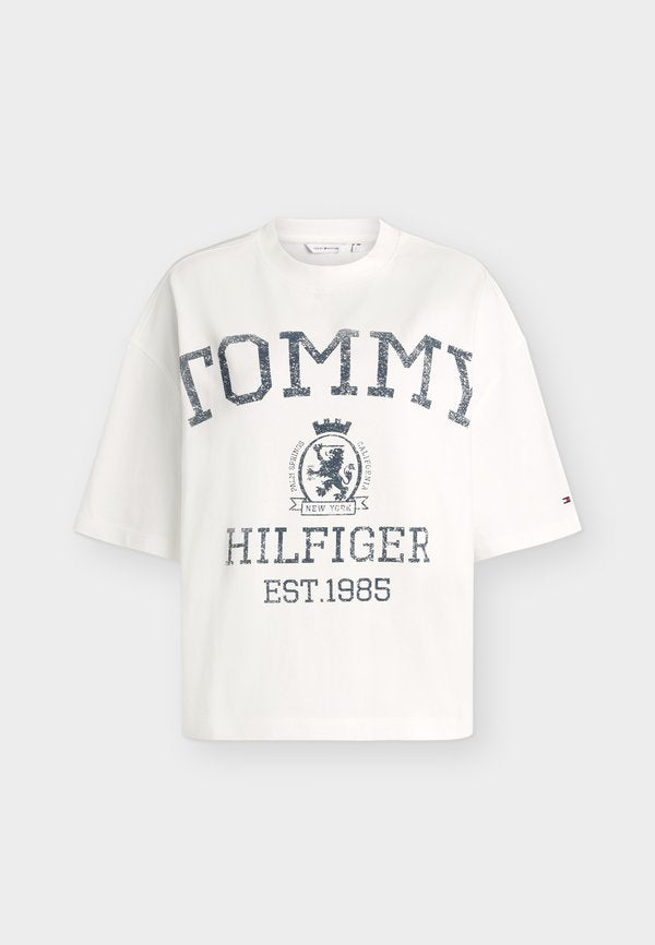Tommy Hilfiger VARSITY CREST - Print T-shirt - ecru