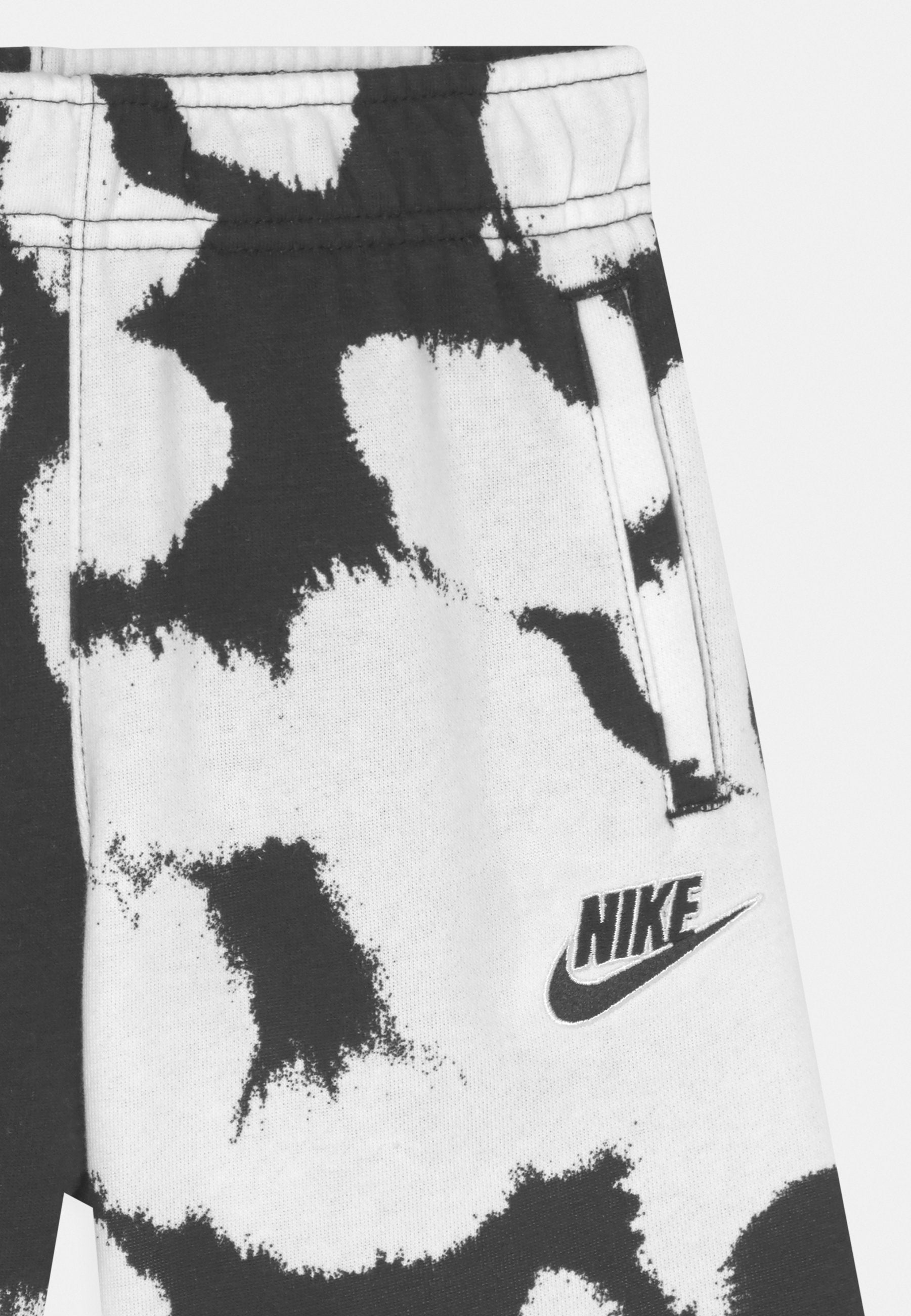 Nike Sportswear DYE DOT