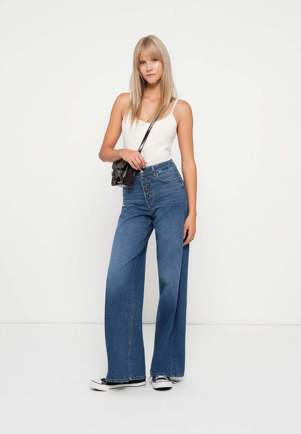 Wide-fit ONLMADISON High waist Wide Leg Fit Media 2