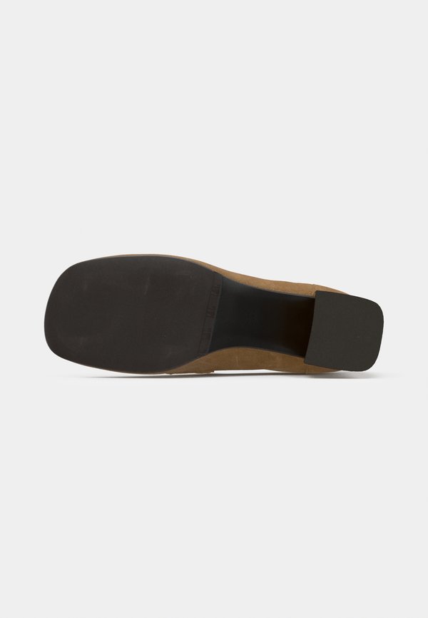 Billi Bi