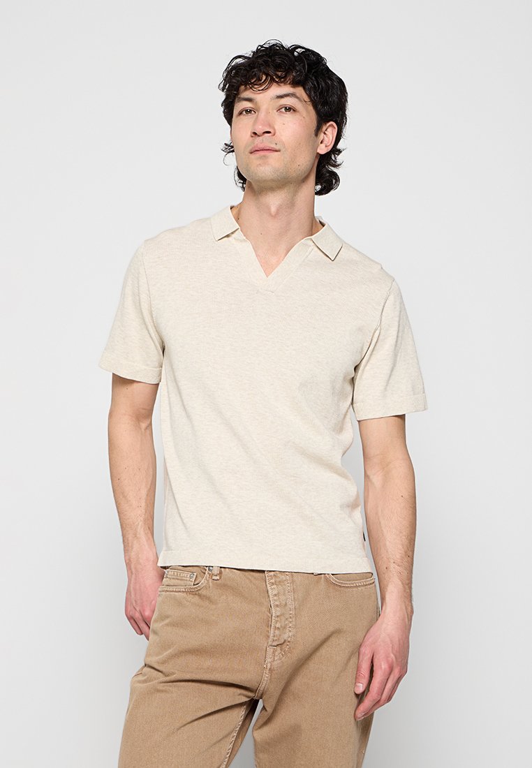 Hackett London