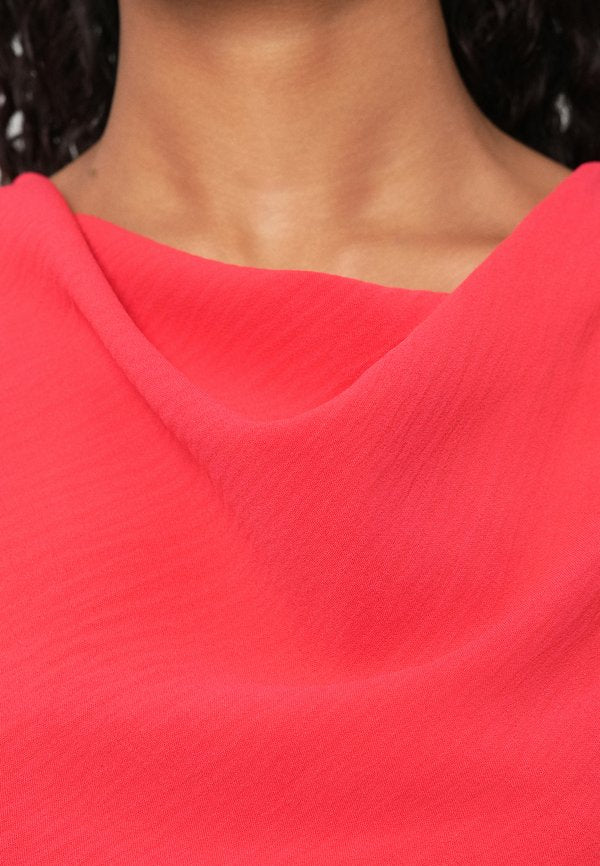 DKNY