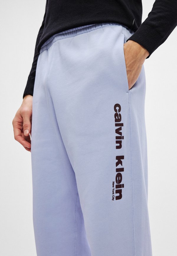 Calvin Klein RETRO GRAPHIC
