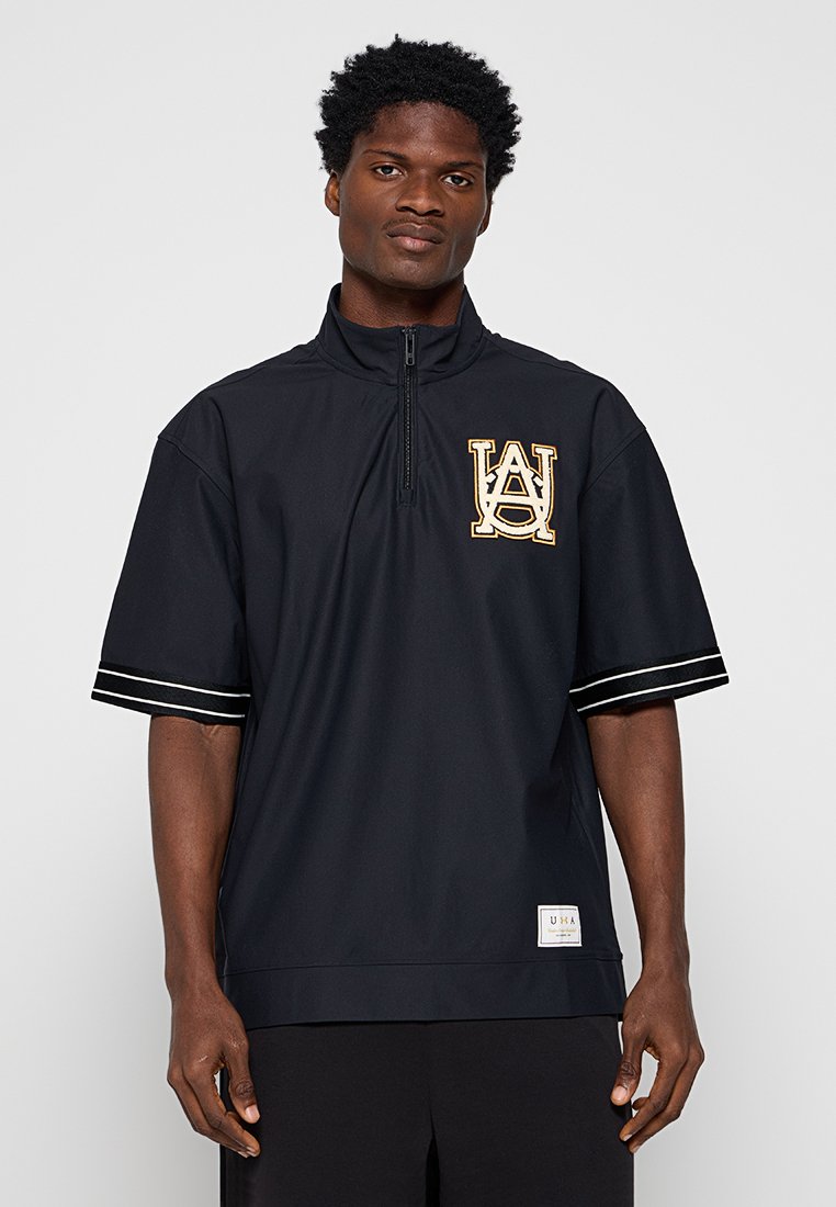 Under Armour COURTSIDE