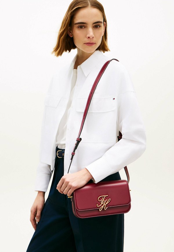 Tommy Hilfiger Cross body bag - velvet maroon