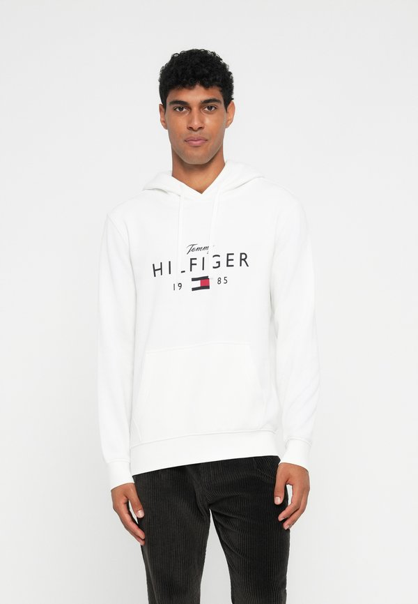 Tommy Hilfiger LOGO GRAPHIC FLEX FLEECE HOODY - Hoodie - white