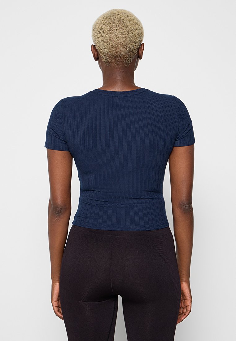ONLY Play ONPSALLY SLIM FIT
