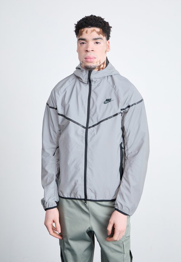 Nike Sportswear Summer jacket - reflect silver