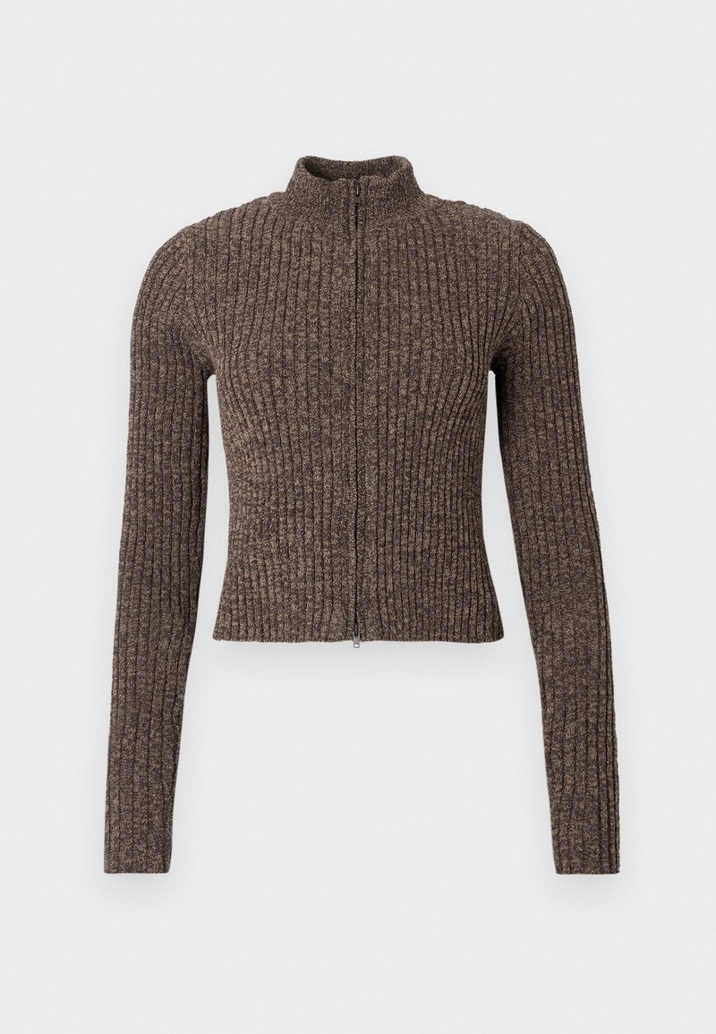 BLAISE CARDIGAN Media 1
