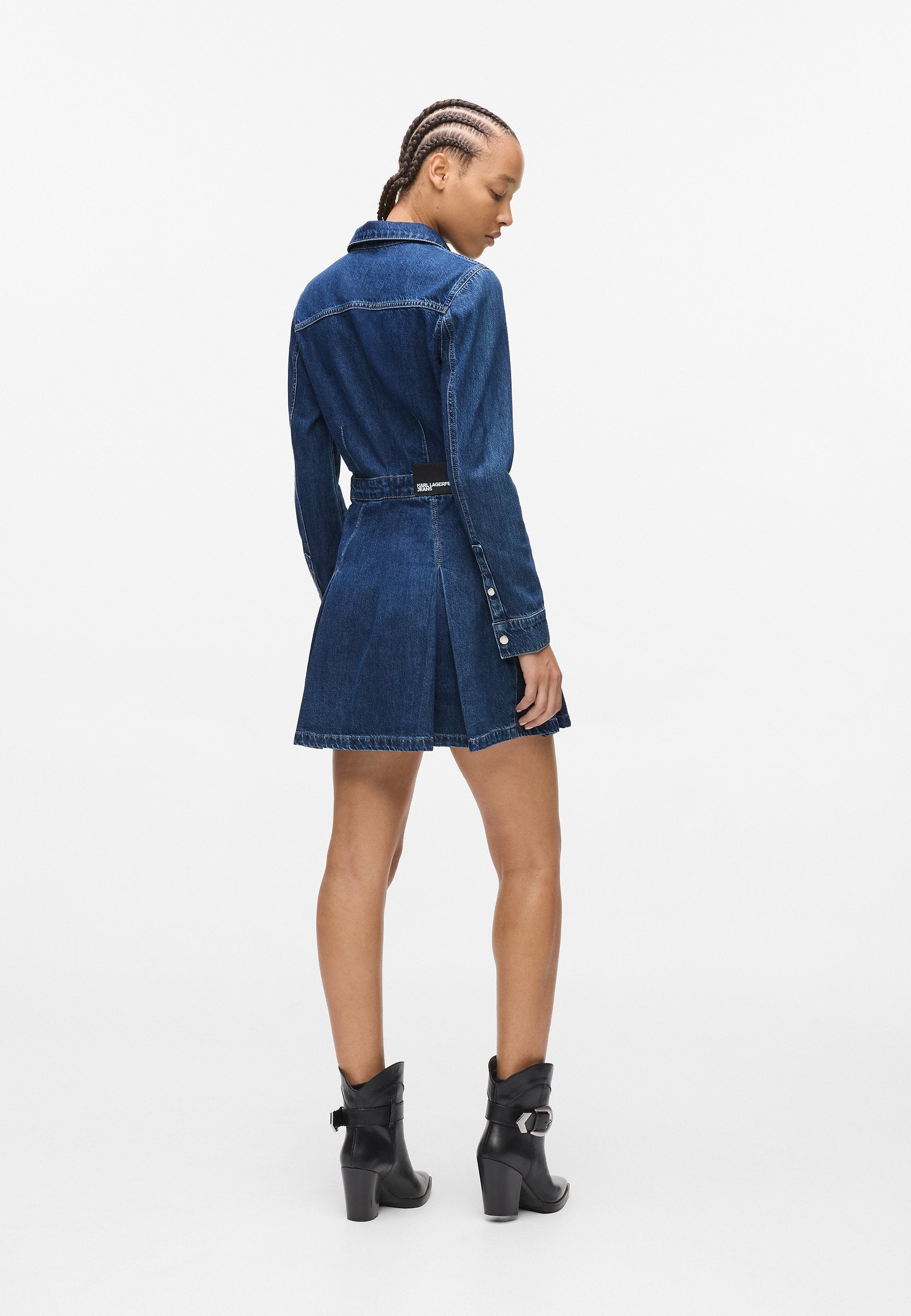 PLEATED DENIM Media 3
