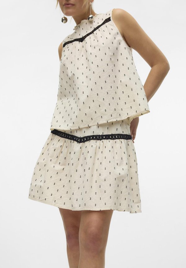 Vero Moda VMLULU SHORT SKIRT