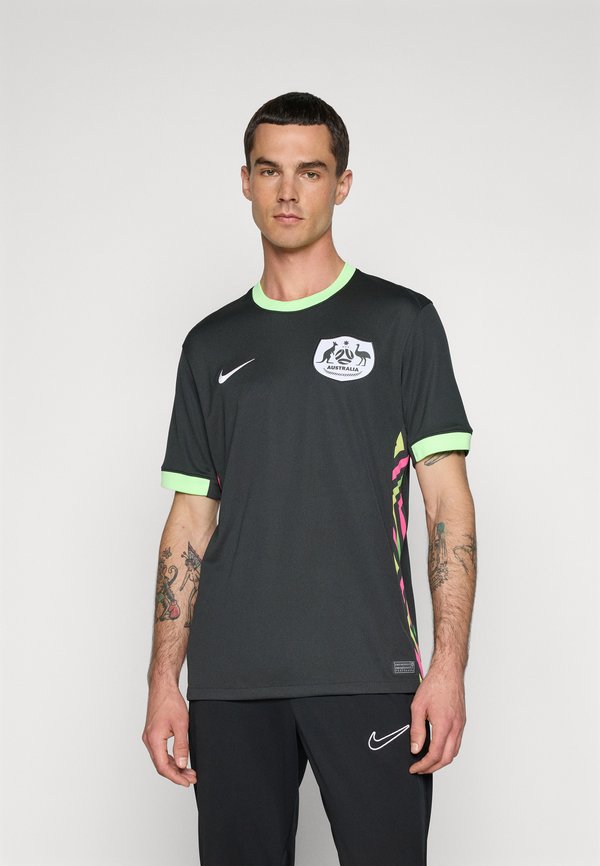 Nike Performance AUS