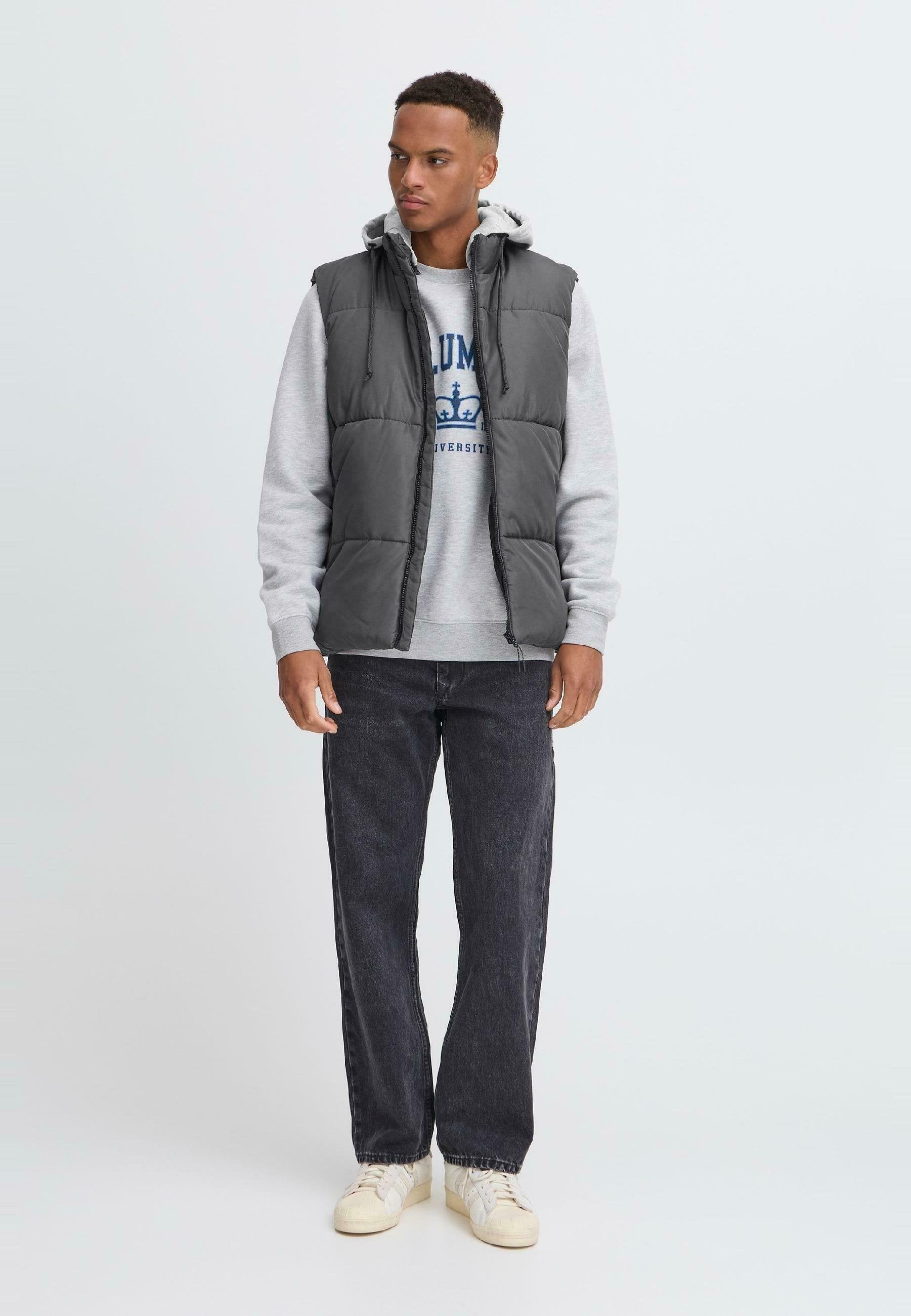 BHELWIN HOODED Media 2