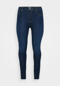 Dunkelblaue Jeans aus Denim mit einer taillierten Passform, mittelhohem Bund, fünf Taschen und kontrastierenden Nähten entlang der Nähte und Taschen.