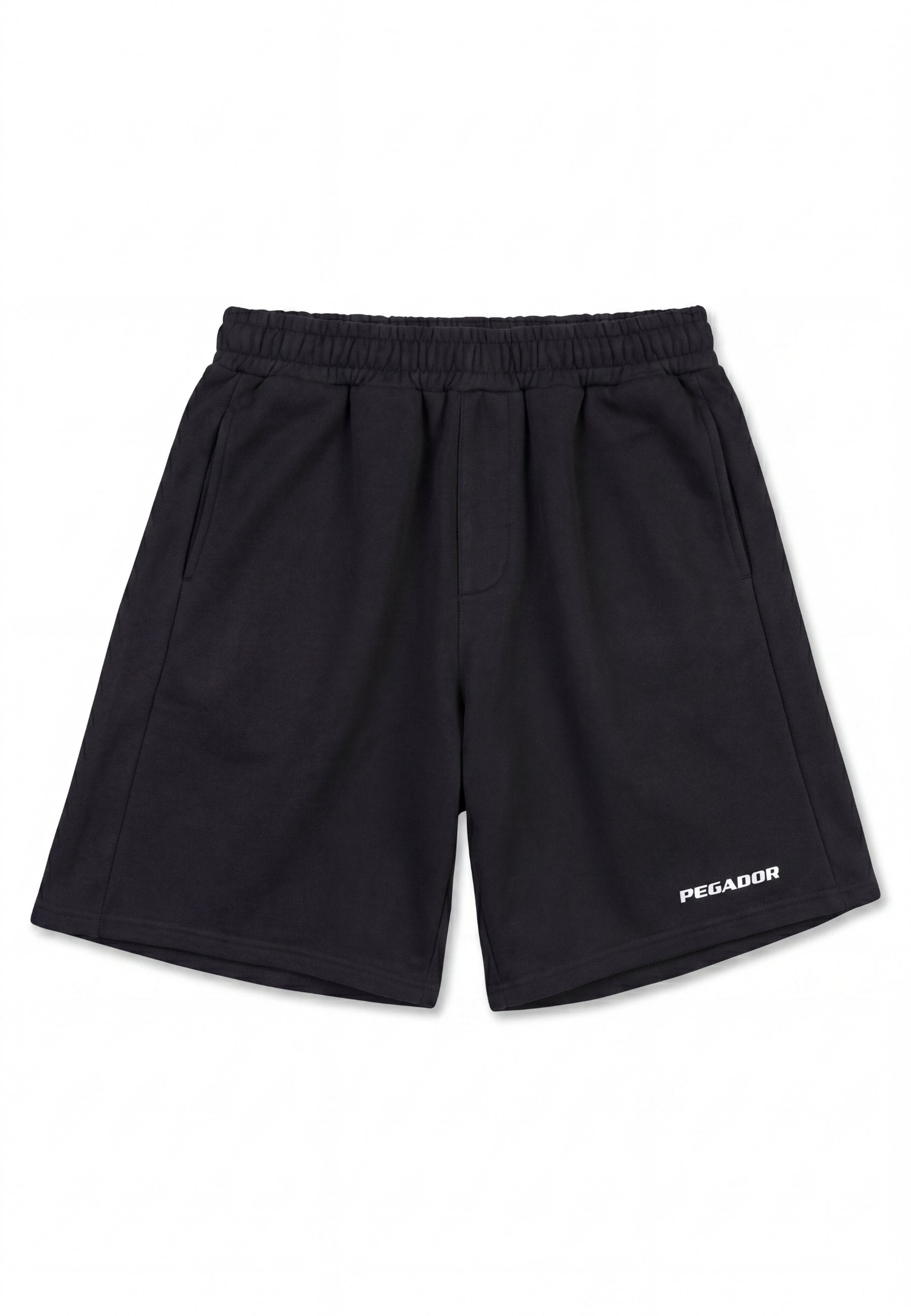 Schwarze Sportshorts mit elastischem Bund, seitlichen Taschen und dem "PEGADOR"-Logo am unteren linken Bein vor weißem Hintergrund.