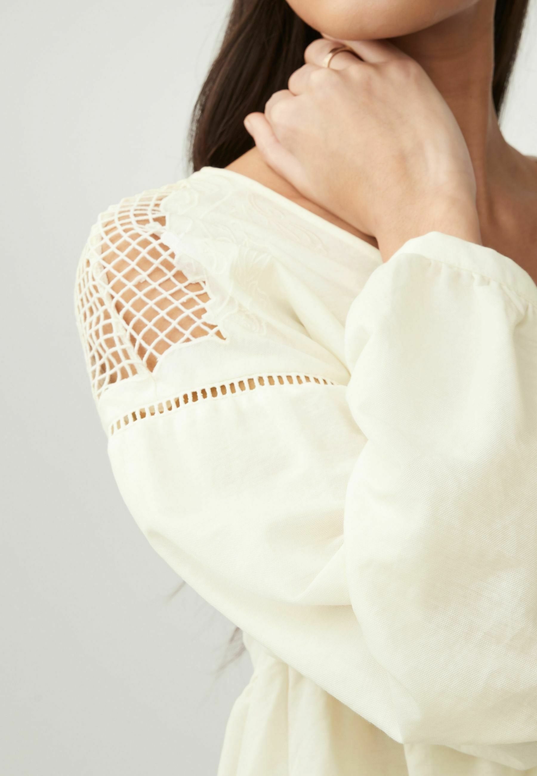 Next LONG SLEEVE V-NECK CUTWORK