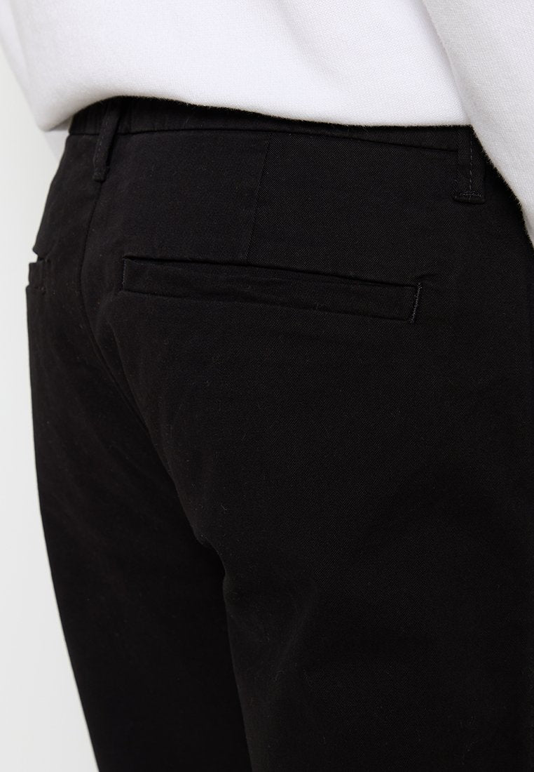 ONSEDGE LOOSE FIT Media 5