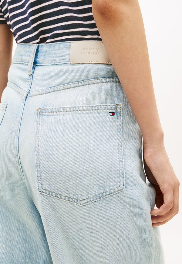 Tommy Hilfiger MID RISE TAPERED BARREL LEG JEANS