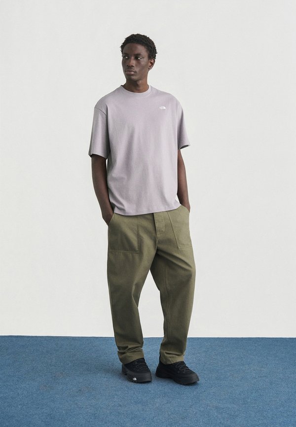 The North Face ESSENTIAL SIMPLE DOME TEE