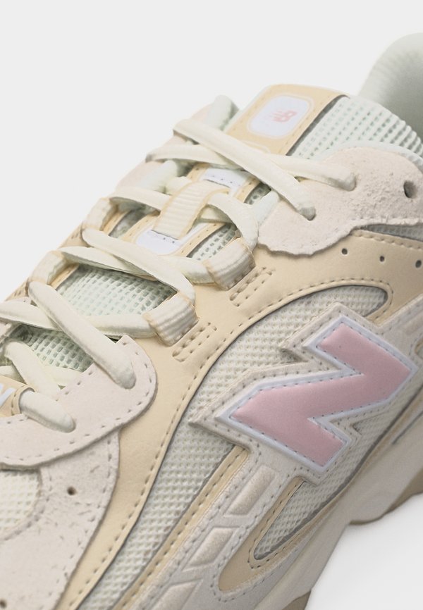 New Balance UNISEX