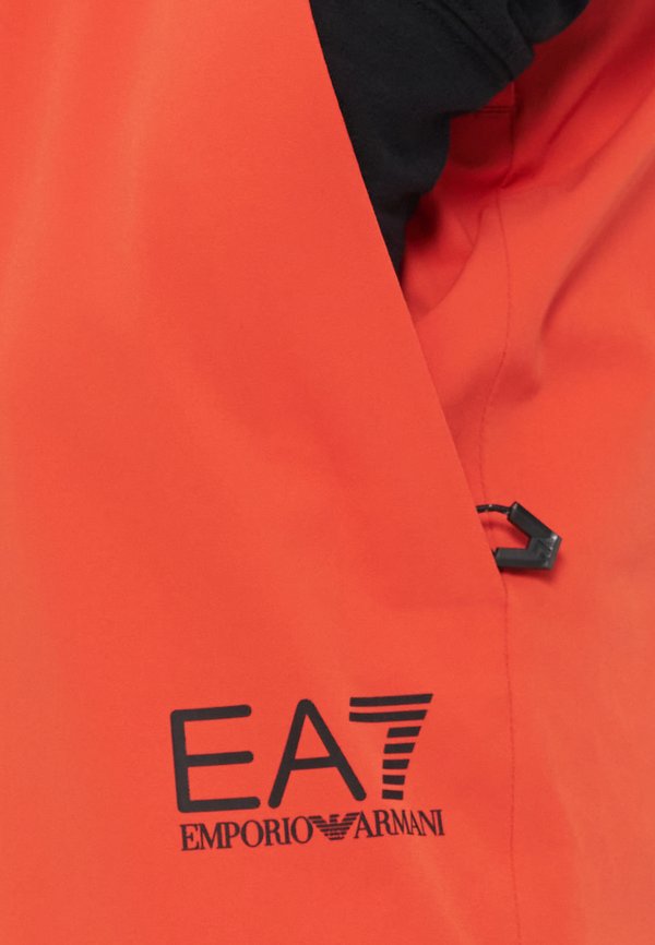 EA7 Emporio Armani SKI KITZBUHEL PROTECTUM