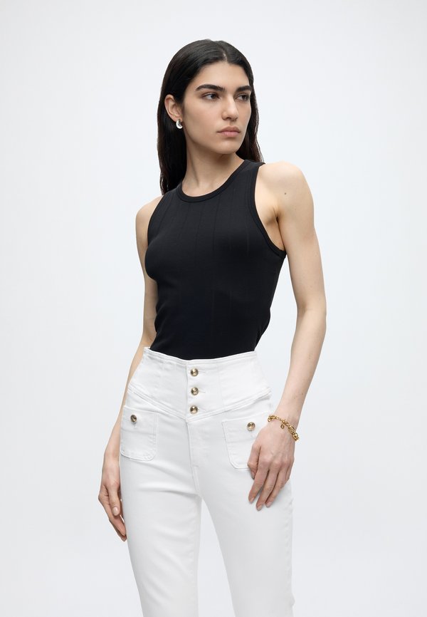 Guess KAIRA FLARE