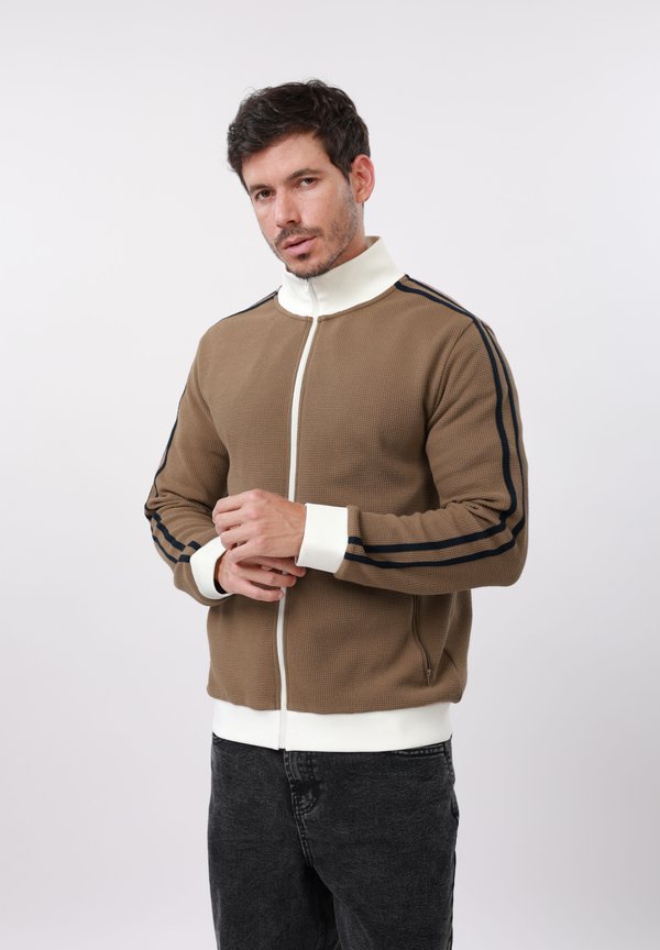 Pier One by Zalando WAFFLE