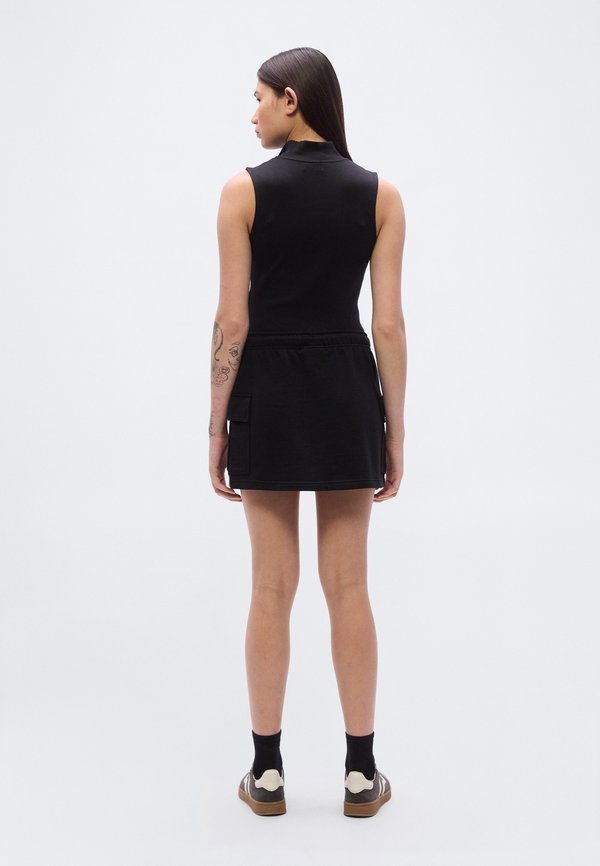 Calvin Klein Jeans MONOGRAM CARGO SKIRT