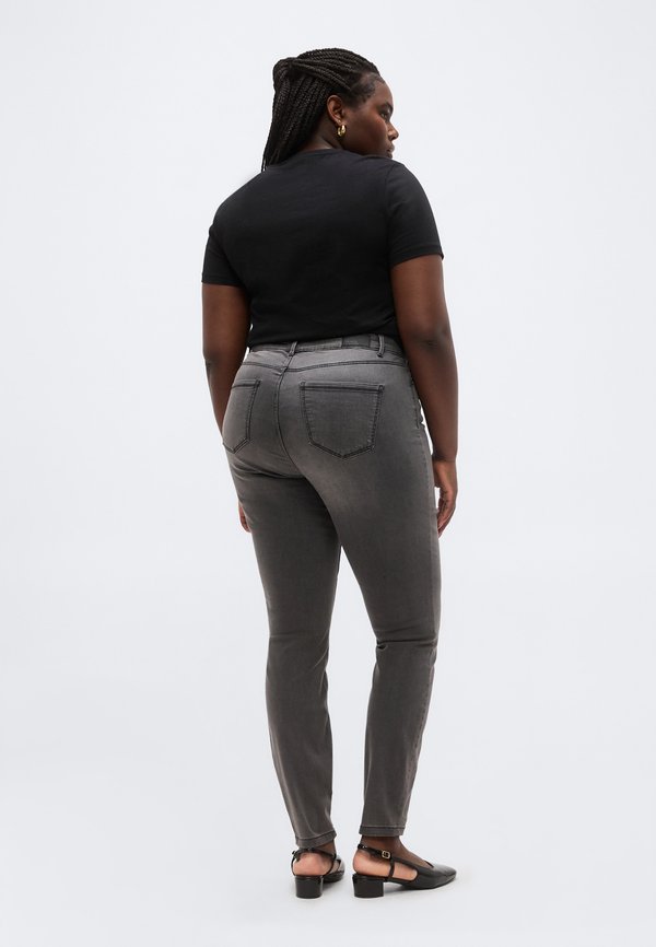 Vero Moda Curve VMCSOPHIA