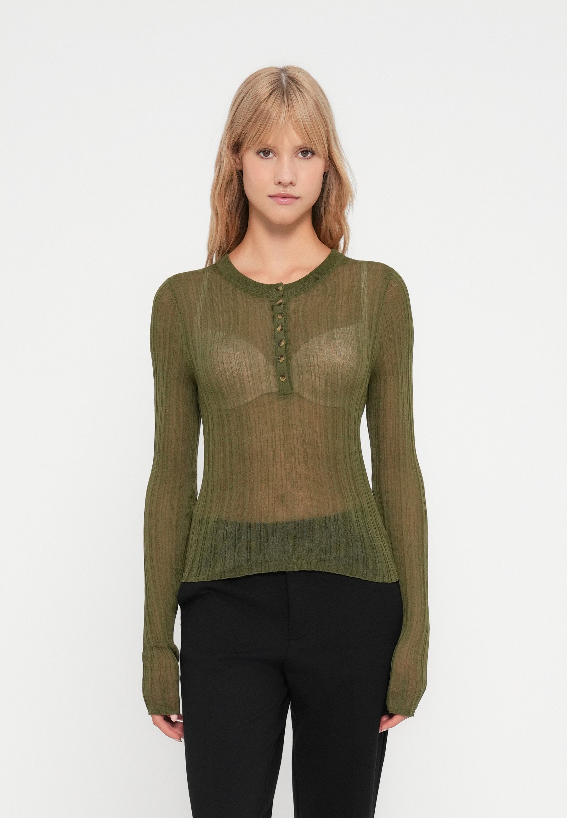 GAP HENLEY