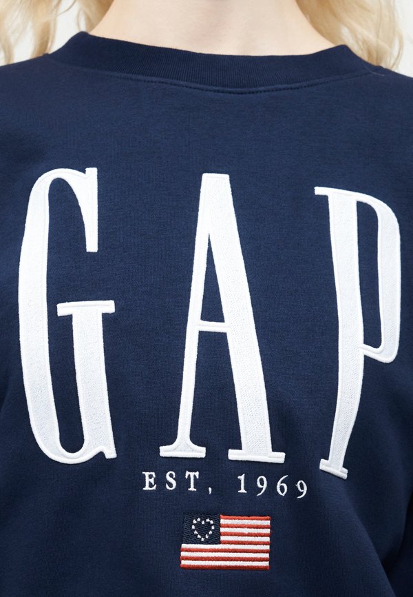 GAP LOGO WEDGE