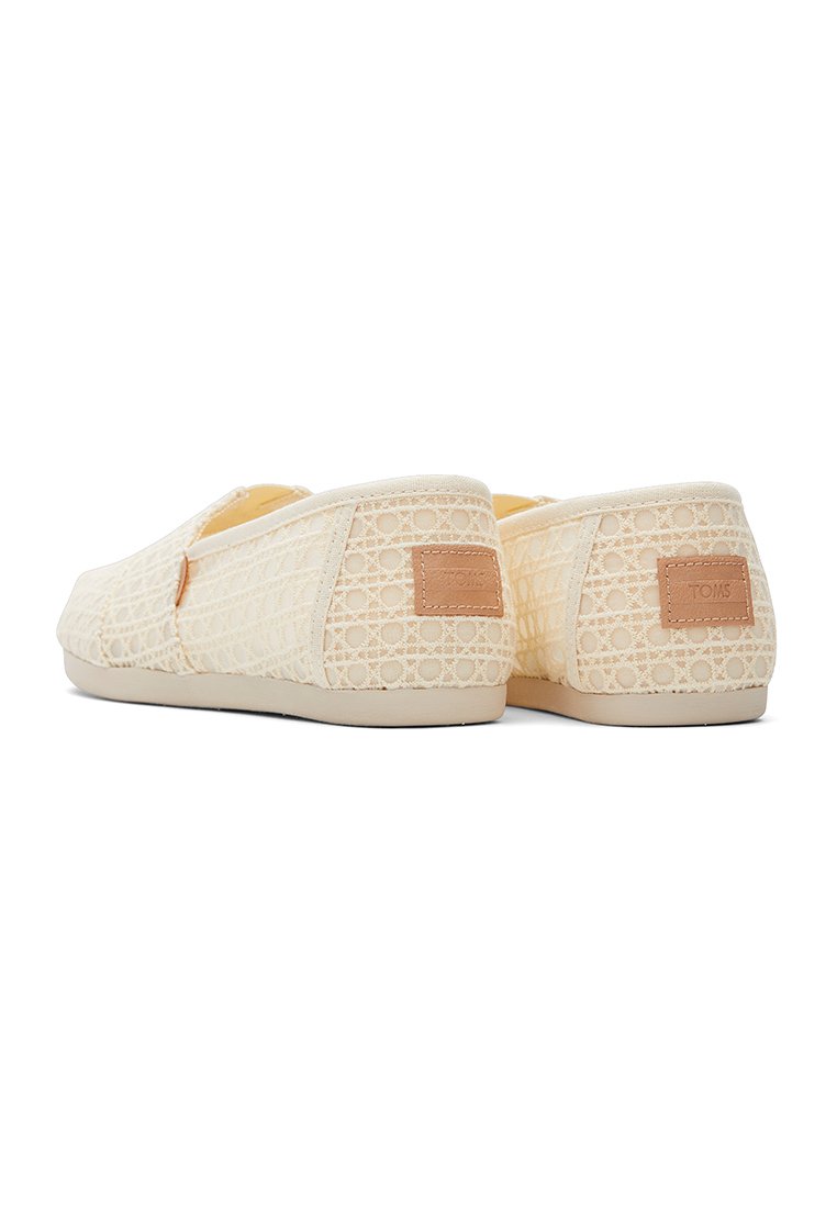 TOMS